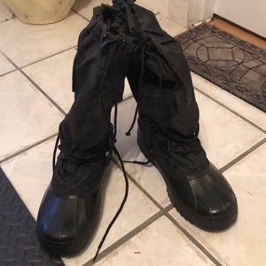 Mid calf Sorel snow boots